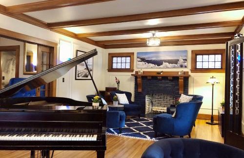 Downtown Niagara Falls Bed & Breakfast | The Butler House Bed & Breakfast