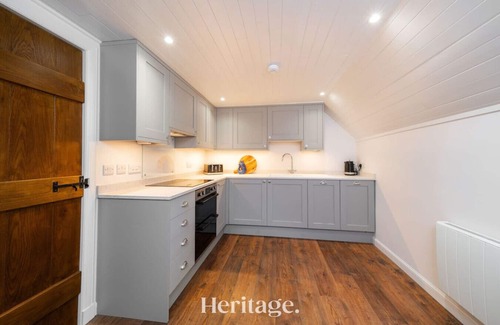 Alford Apartment | The Byre, Countryside Home