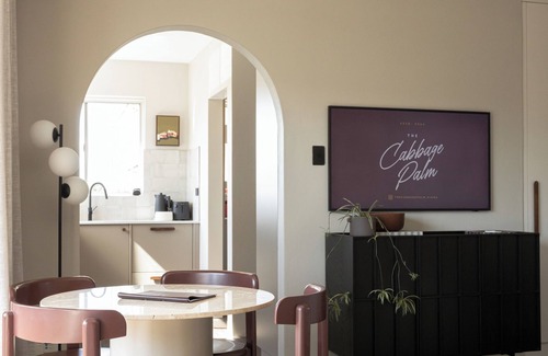 Kiama Apartment | The Cabbage Palm Kiama. 5 min walk to everwhere. Location Location Location!