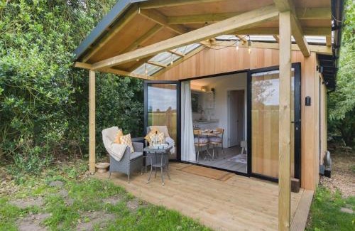 Hopton Ski Chalet | The Cabin