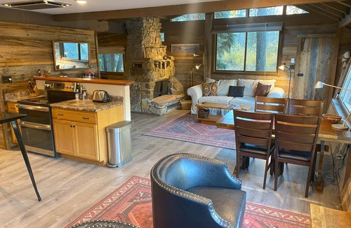 Dolores Cabin | The Call of the Water - Private luxury cabin on river in San Juan Nat Forest!
