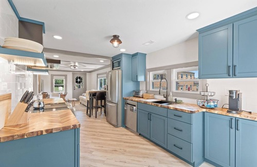 Groesbeck House | The Caretaker's Cottagen