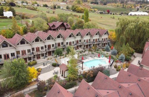 Vernon Hotel | The Castle at Swan Lake