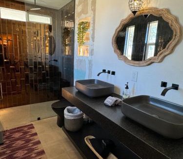Joshua Tree Hotel | The Castle House Estate
