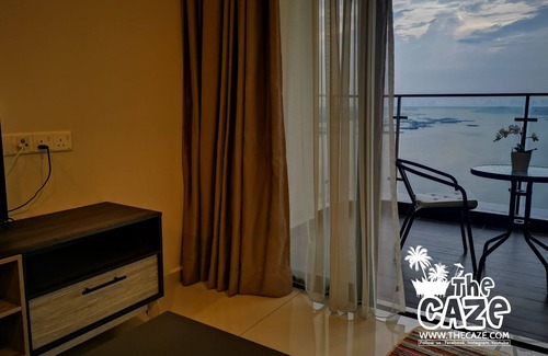 Central District Condo | "THE CAZE" Seaview homestay Country Garden, Danga Bay (Facing Singapore Land)