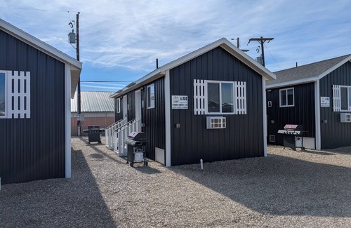 Myton Cabin | The CB&M Myton Minis