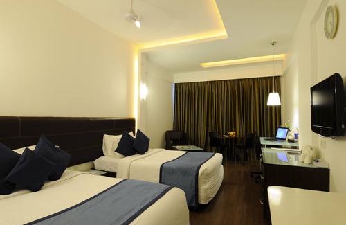 Lakdi Ka Pul Hotel | The Central Court Hotel