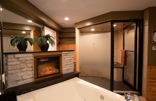 Willowbrook Hotel | The Champagne Lodge & Luxury Suites