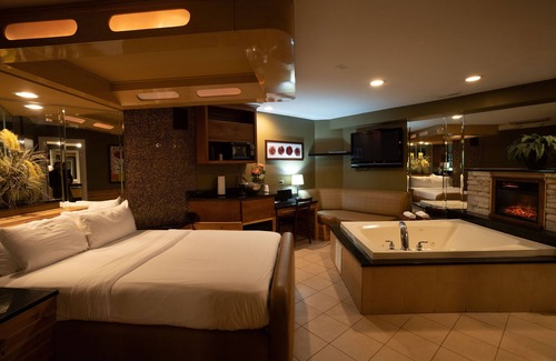 Willowbrook Hotel | The Champagne Lodge & Luxury Suites