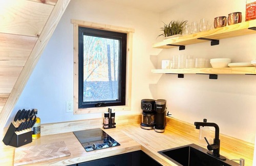 Ironton Cabin | The Charlotte: cozy mountain cabin with huge views