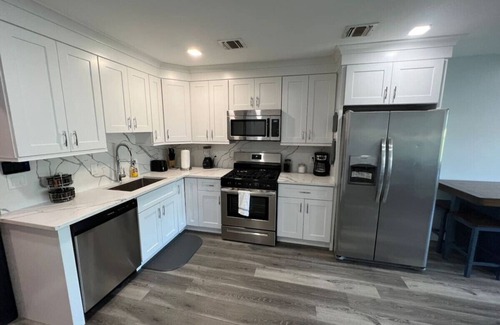 Paterson Apartment | The Charming Suite: 1BR close to NYC