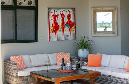 Omokoroa Cottage | The Chateau Grande – Exclusive Couples Retreat
