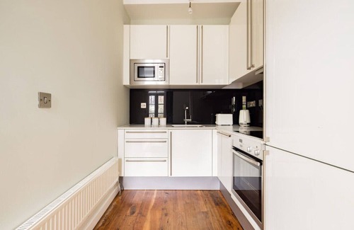 Parsons Green and Walham Apartment | The Chelsea Collection