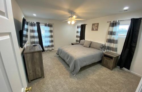 Norfolk House | The Chesapeake Gray
