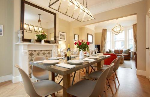 York House | The City Escape Luxury Townhouse with parking
