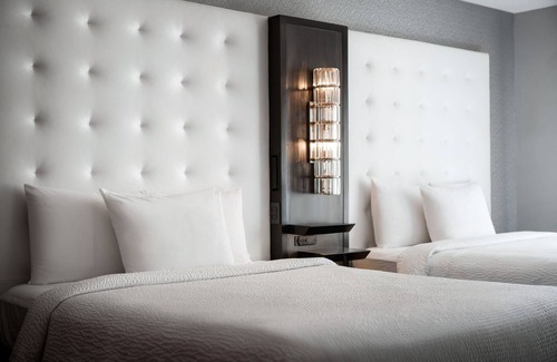 Downtown San Francisco Hotel | The Clancy, Autograph Collection by Marriott