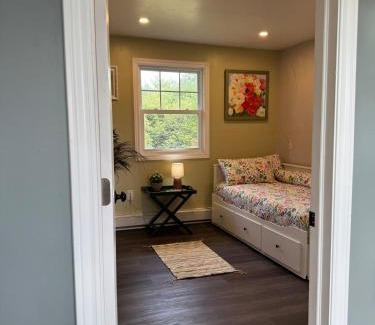 Halifax County House | The Clydesdale Cottage at Lindsay Lake Farms