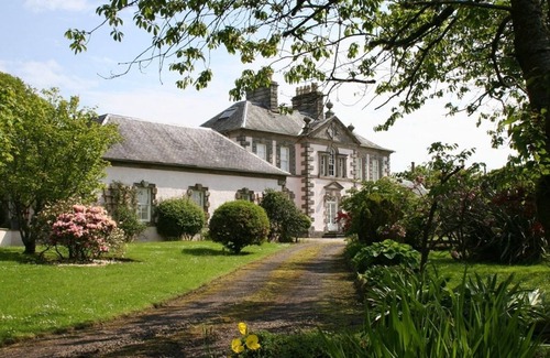Rothesay Cottage | The Coach House at Stewart Hall