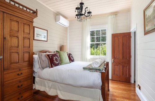 Mount Victoria House | The Coach House