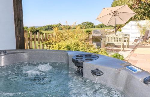 Calwich House | The Coach House, Bank Top Farm