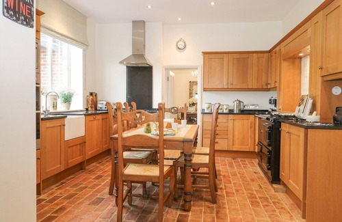 Staplefield Cottage | The Coach House
