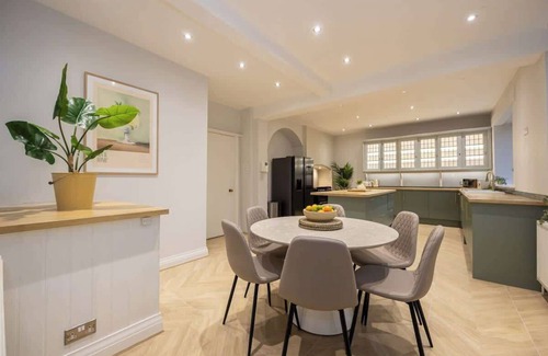 Trafford House | The Coach House Grade II Listed