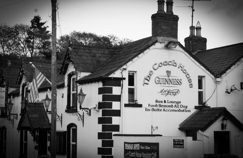 Roundwood Bed & Breakfast | The Coach House