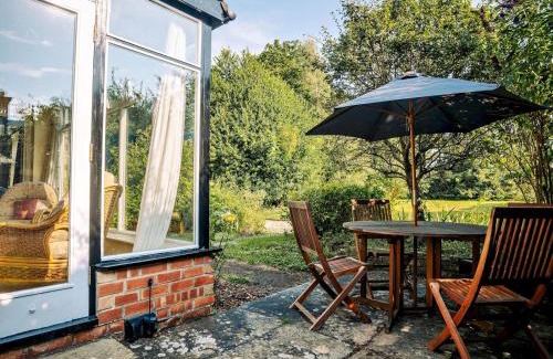 Kirkby on Bain House | The Coach HousePass The Keys