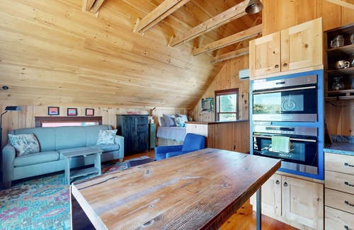 Boothbay Harbor House | The Coal Shack: Dog-Friendly Harborfront Studio in Downtown Boothbay