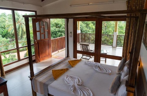 Mahasenpura Hotel | The Coconut Gardens Hotel & Restaurant