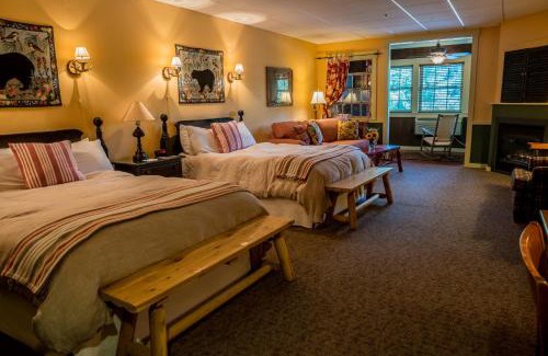 Plymouth Hotel | The Common Man Inn, Spa & Lodge