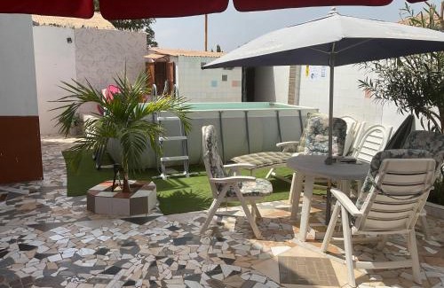 Kerr Serign Bed & Breakfast | The Compound
