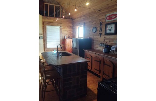 Compton Cabin | The Connie Cabin