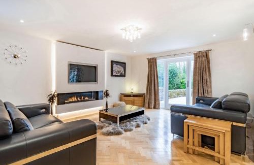 Ticknall House | The Continent
