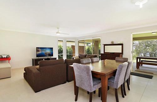 Gorokan House | The Corso Gorokan