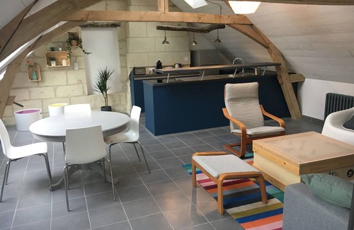 Allonnes House | The cottage and the granary of Russé
