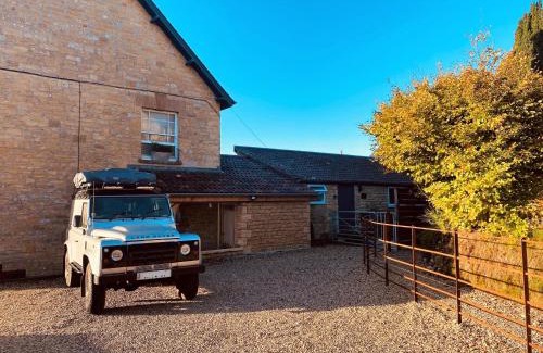 Mosterton House | The Cottage at Churchill Farm