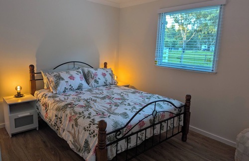 Gnangara Bed & Breakfast | The Cottage at Gnangara Park