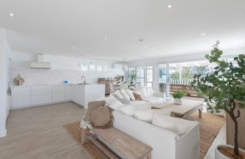 Bonnells Bay Apartment | The Cottage
