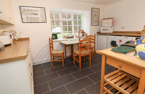 Pentre Halkyn Cottage | THE COTTAGE, character holiday cottage, with open fire in Holywell