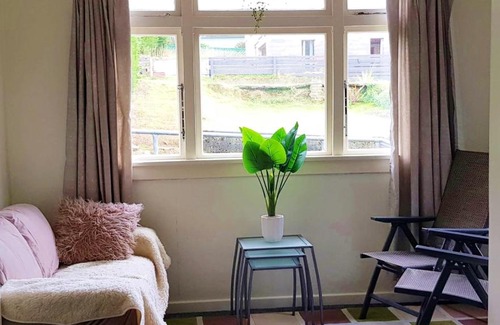 Riverton House | The Cottage