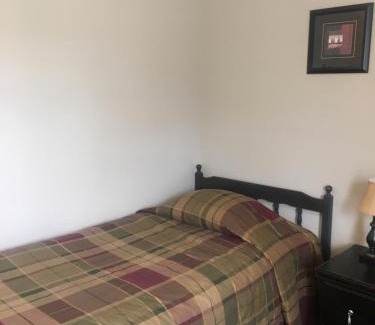 Gander Hotel | The Country Inn Motel