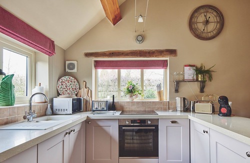 Ashbourne Apartment | The Couple's Retreat
