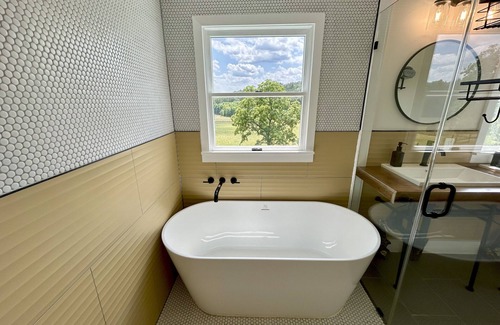 Berkeley Springs Other | The Cowbell - 3-bedroom farmhouse in charming Berkeley Springs