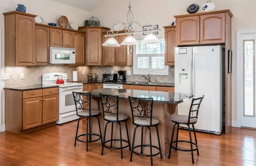 Bowling Green House | The Cozy Cove - Lake House on Lake Wylie Nc