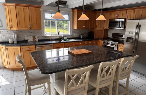 Goshen House | The Cozy Goshen Home, 5mins from LEGOLAND and near skiing!