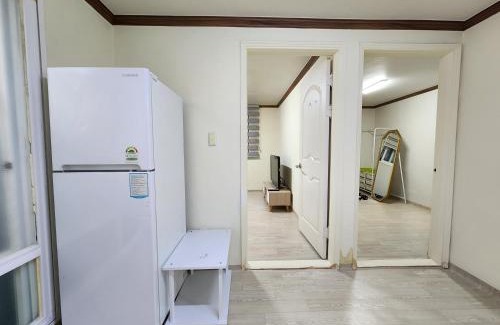 Yeonsu-gu House | The Cozy Incheon Retreat