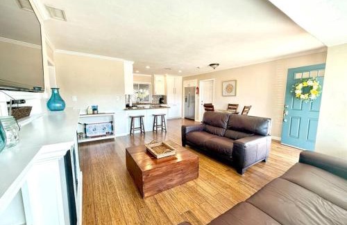 Rolando Park House | The Cozy Ranch Retreat