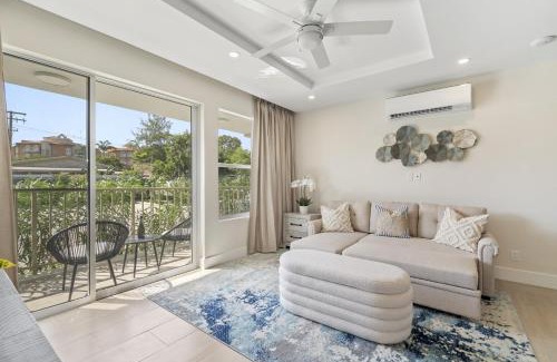 Little Battaleys Apartment | The Crescent at Coral Beach 101 condo