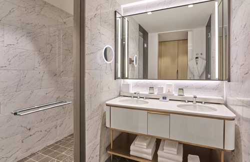 Fort Worth Cultural District Hotel | The Crescent Hotel Fort Worth
